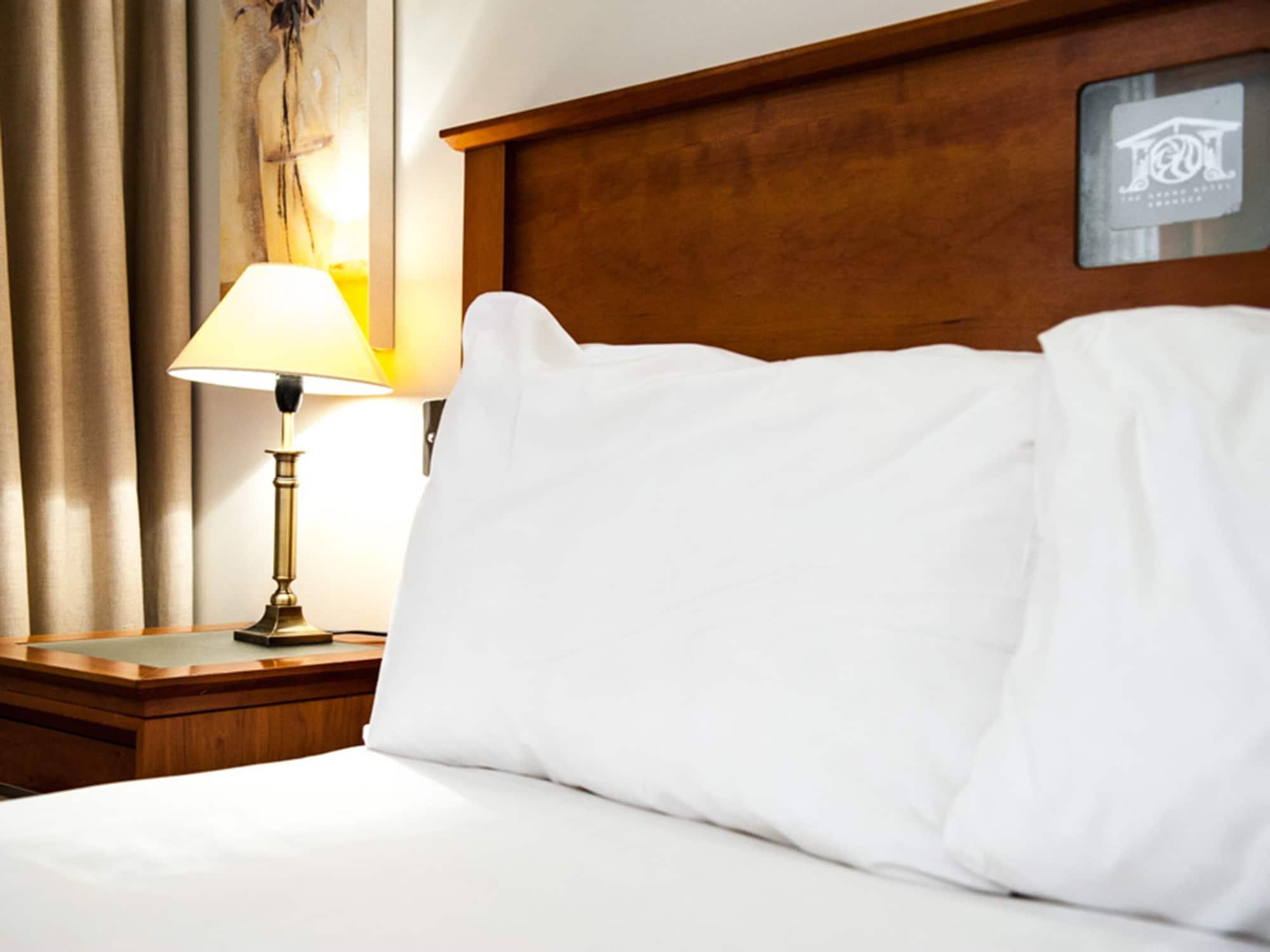 The Grand Hotel Σουόνσι Εξωτερικό φωτογραφία
