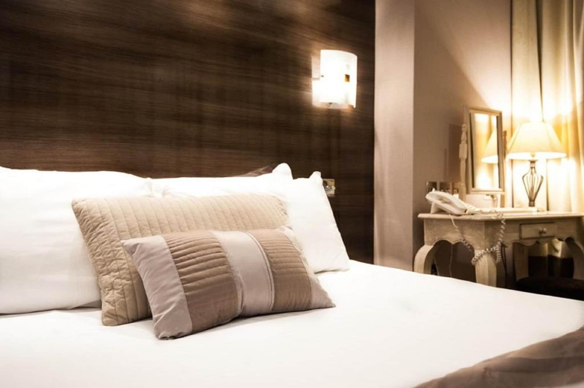 The Grand Hotel Σουόνσι Εξωτερικό φωτογραφία