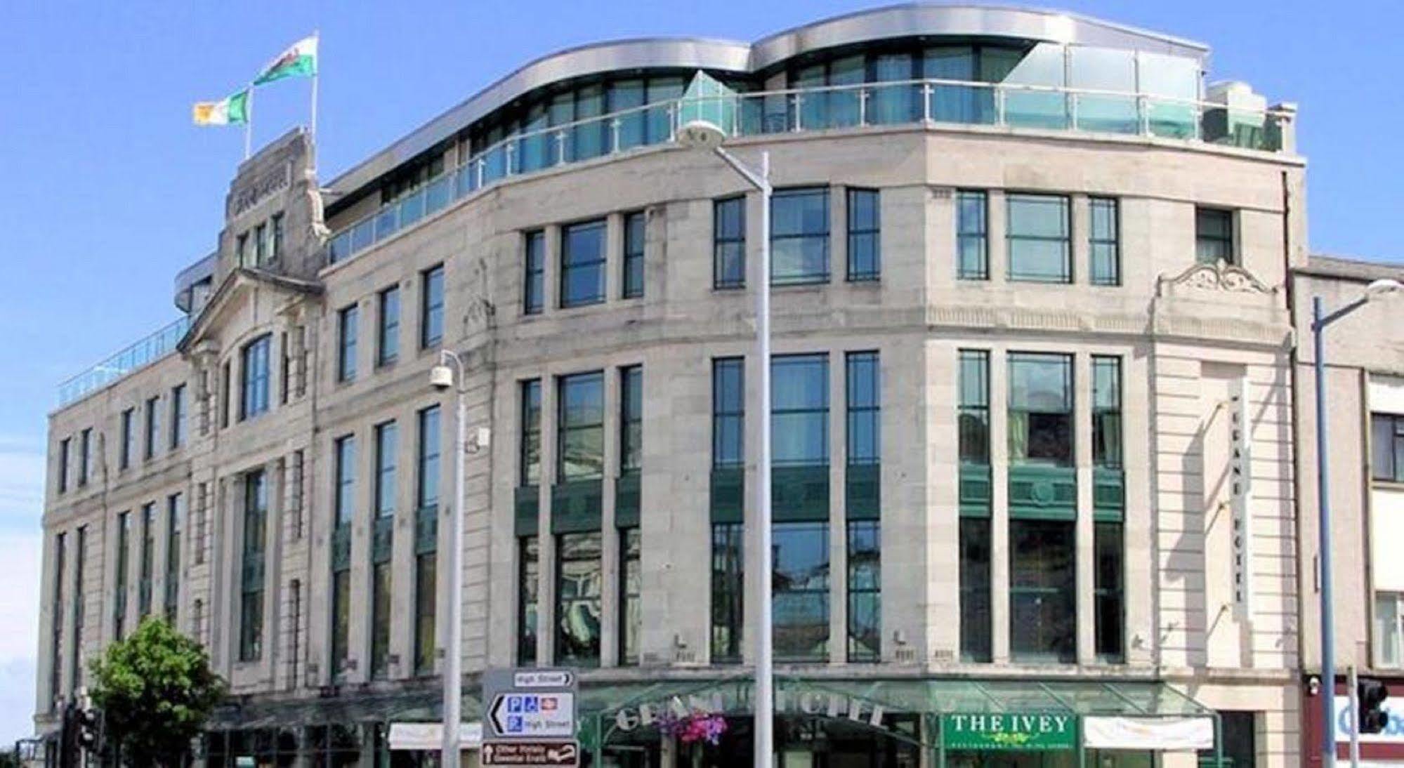 The Grand Hotel Σουόνσι Εξωτερικό φωτογραφία
